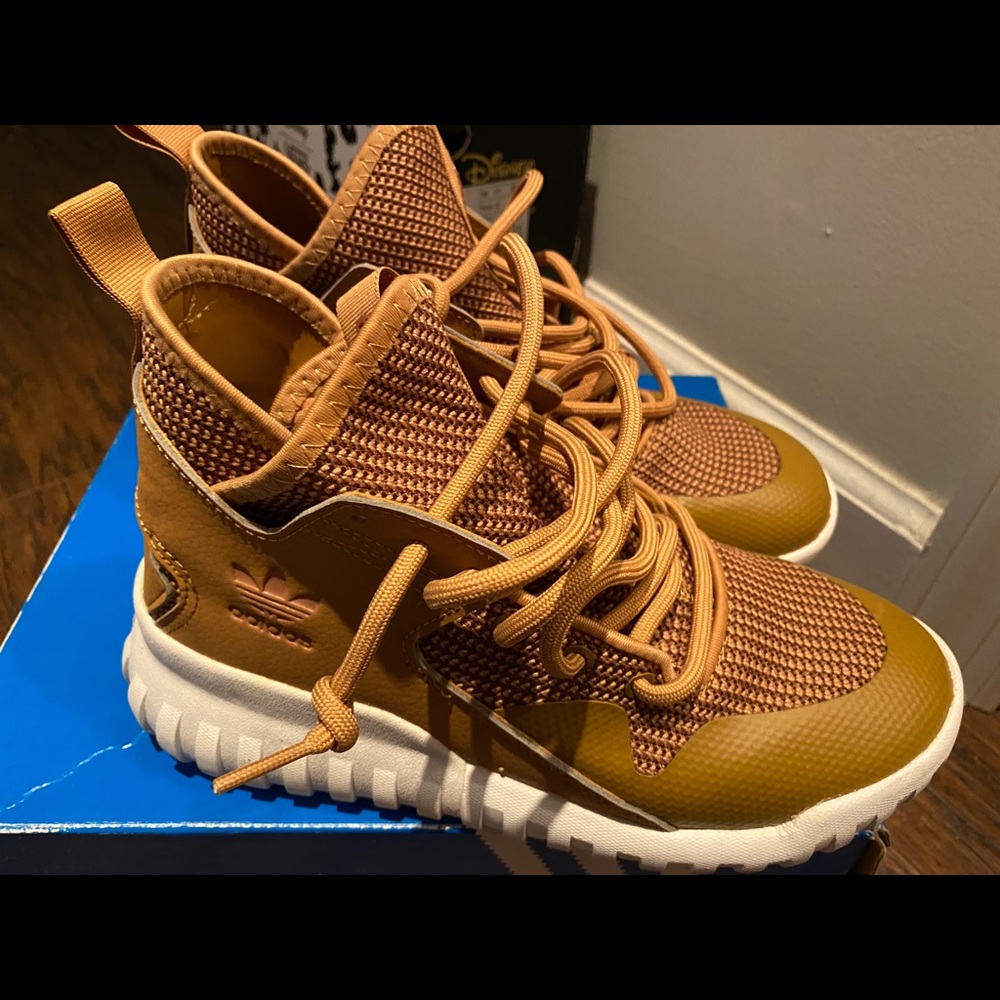 Adidas tubular